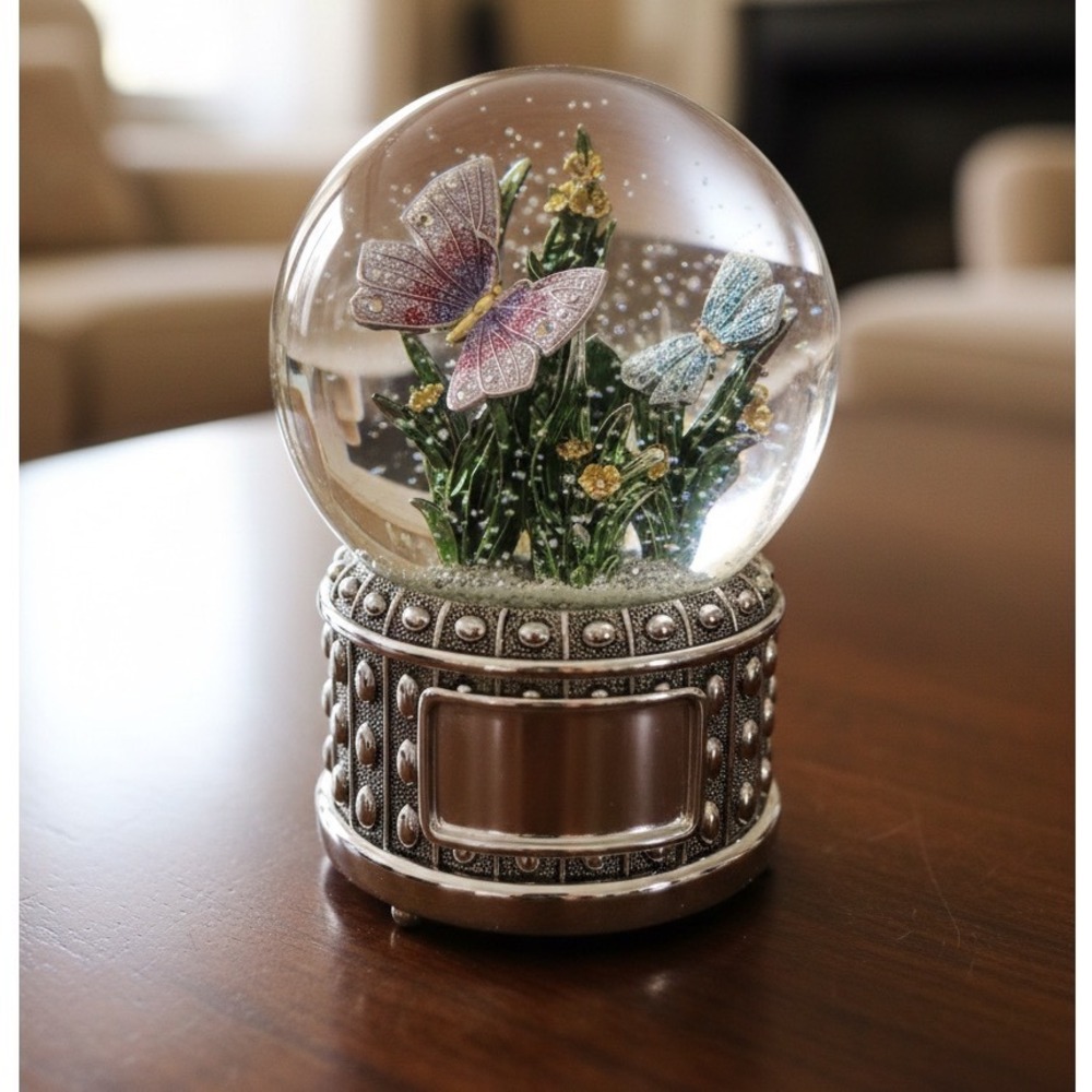Things Remembered Butterfly Musical Snow Globe The Flower Song Silver‎ Base